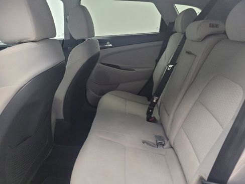 Used 2019 Hyundai Tucson SE FWD image 18