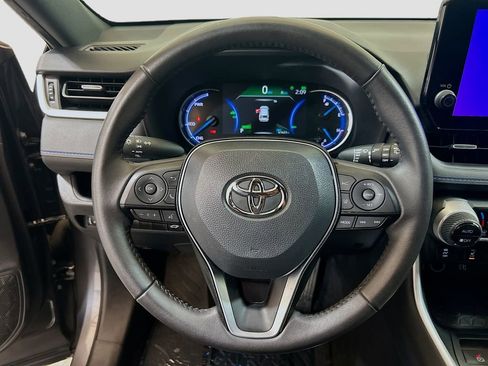 Used 2024 Toyota RAV4 XSE AWD/4WD image 9
