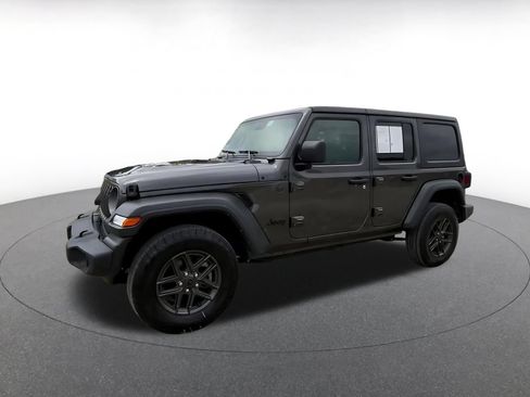 Used 2025 Jeep Wrangler Unlimited Sport AWD/4WD image 8