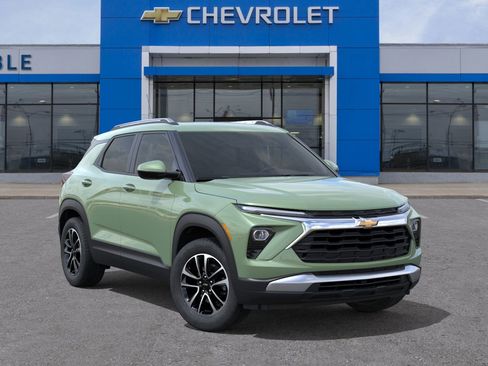 New 2026 Chevrolet TrailBlazer LT w/ LT Cold Weather Package FWD image 7