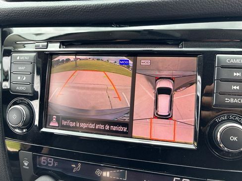 Used 2018 Nissan Rogue SV w/ Premium Package FWD image 51