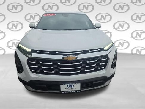 Used 2025 Chevrolet Equinox LT w/ Safety and Technology Package AWD/4WD image 17
