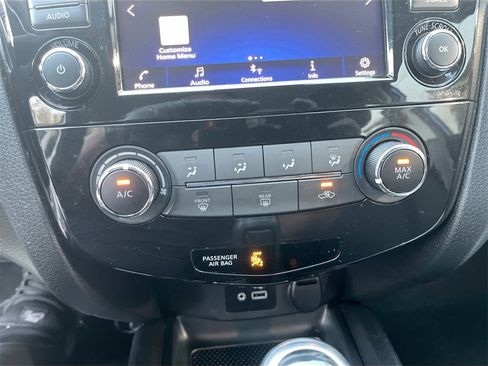 Certified 2021 Nissan Rogue Sport S image 15