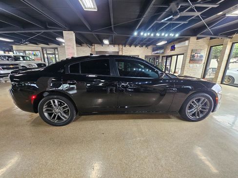 Used 2019 Dodge Charger SXT w/ Driver Confidence Group AWD/4WD image 9