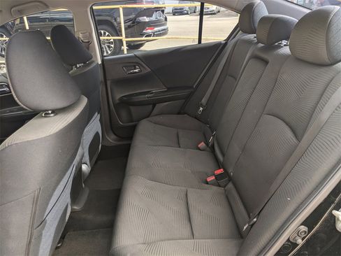 Used 2017 Honda Accord LX image 9
