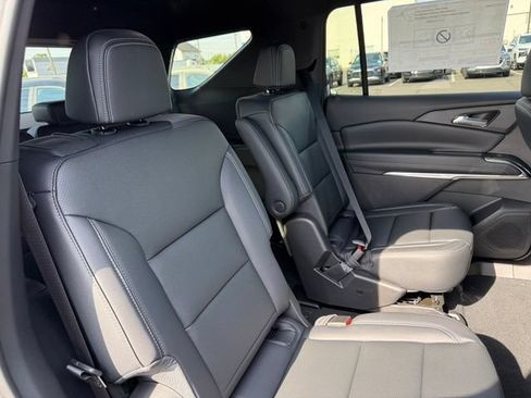 New 2026 Chevrolet Traverse LT w/ Driver Confidence Package FWD image 12