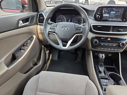 Used 2021 Hyundai Tucson Value FWD image 16