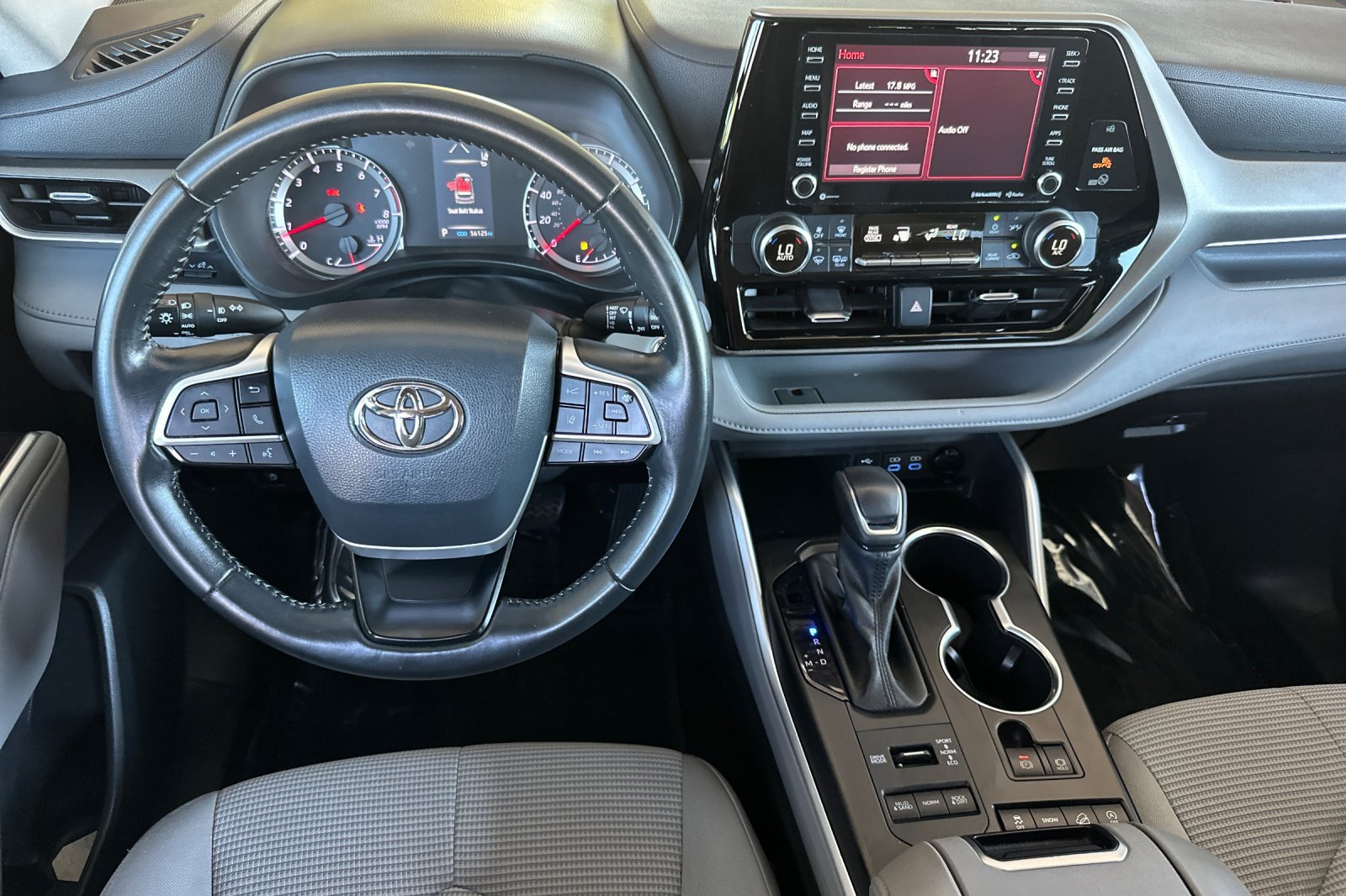 Certified 2022 Toyota Highlander LE AWD/4WD image 18