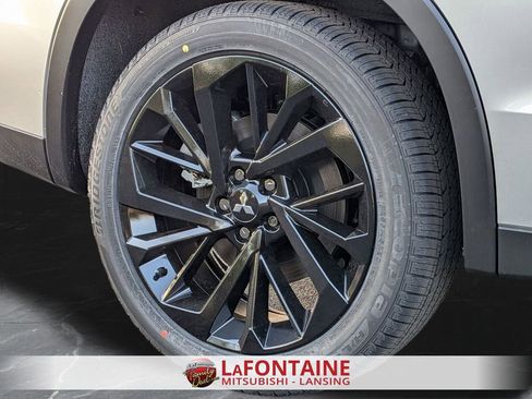 New 2025 Mitsubishi Outlander SEL Black Edition image 32