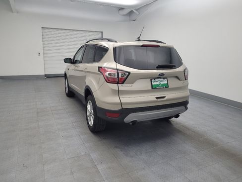 Used 2018 Ford Escape SE w/ SE Sync 3 Package image 5