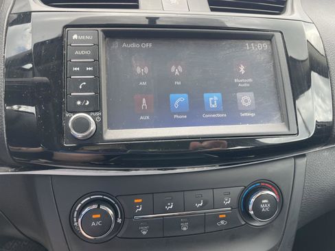 Used 2019 Nissan Sentra S image 8