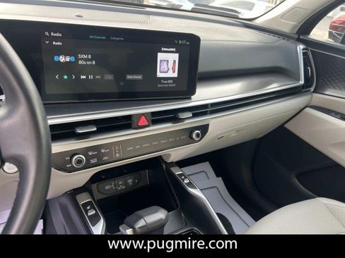 Used 2025 Kia Sorento S w/ Panoramic Sunroof Package image 29