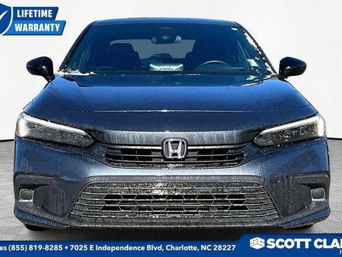 Used 2024 Honda Civic Sport image 2