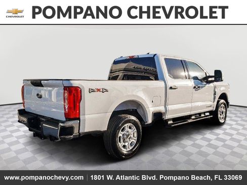 Used 2025 Ford F250 XLT image 7