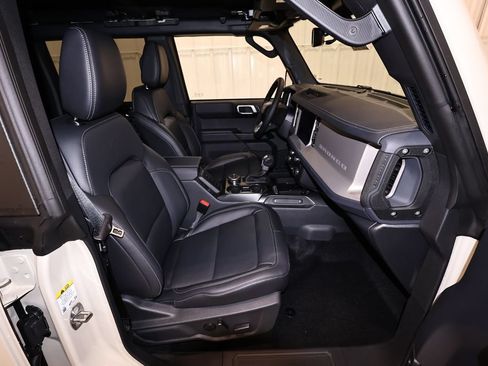 New 2026 Ford Bronco Outer Banks AWD/4WD image 16