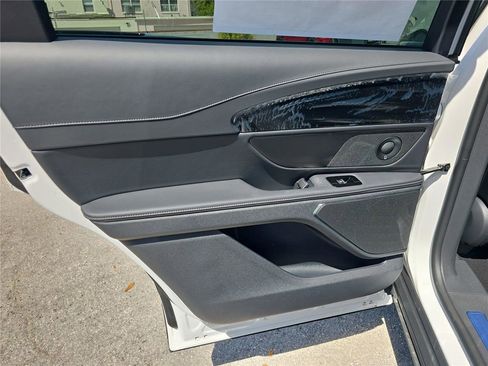 New 2026 Lincoln Nautilus Premier w/ Equipment Group 102A AWD/4WD image 9