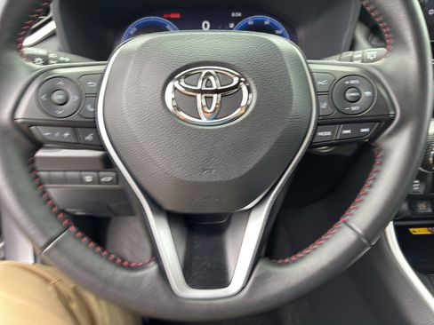 Used 2024 Toyota RAV4 XSE AWD/4WD image 10