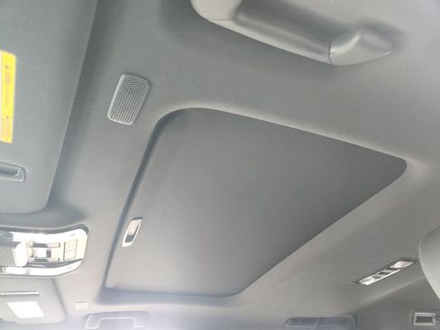 Used 2024 Lexus GX 550 w/ Accessory Package (Z1) AWD/4WD image 22