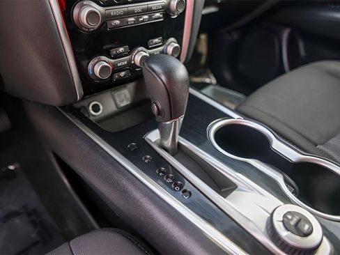 Used 2020 Nissan Pathfinder SV image 24