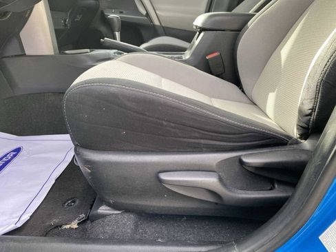 Used 2018 Toyota RAV4 XLE FWD image 25