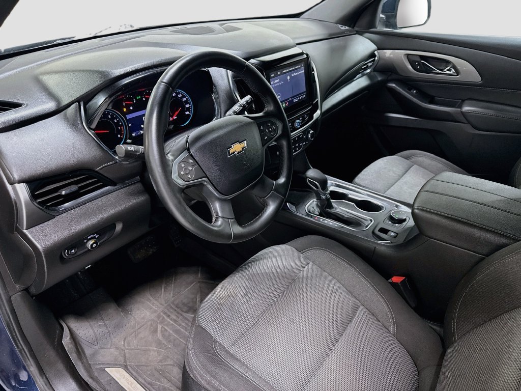 Used 2023 Chevrolet Traverse LT FWD image 10