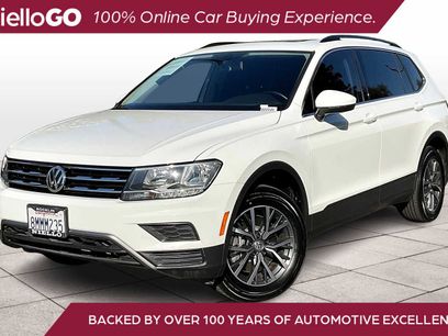 Used 2019 Volkswagen Tiguan SE w/ Panoramic Sunroof Package