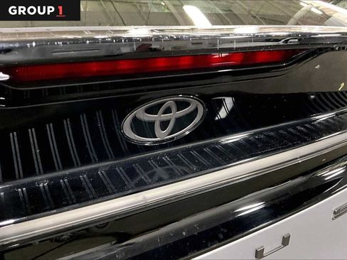 Certified 2025 Toyota Prius Plug-In Hybrid w/ Limited Premium Package FWD image 31
