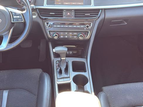 Used 2019 Kia Optima S FWD image 10