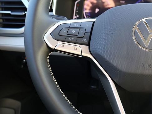 New 2026 Volkswagen Taos SEL image 36