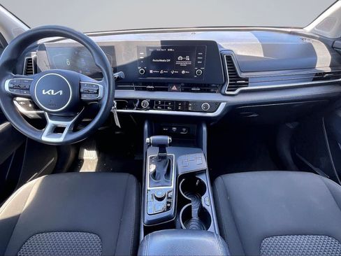 Used 2023 Kia Sportage LX FWD image 16