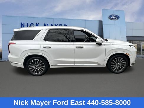 Used 2025 Hyundai Palisade Calligraphy image 8