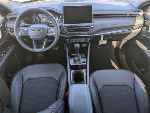 New 2026 Jeep Compass Latitude AWD/4WD image 15