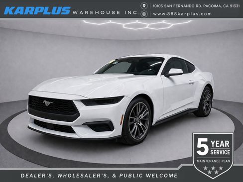 Used 2025 Ford Mustang Premium RWD image 1
