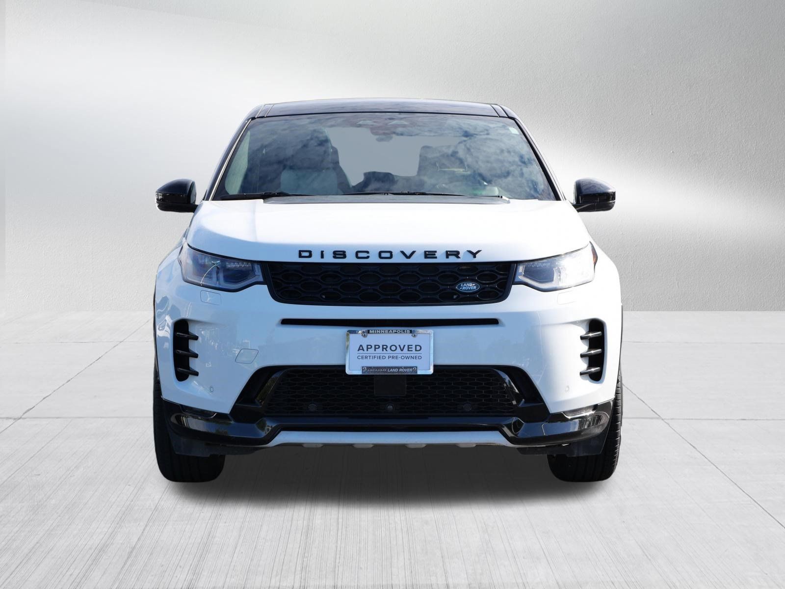 Used 2025 Land Rover Discovery Sport Dynamic SE AWD/4WD image 8