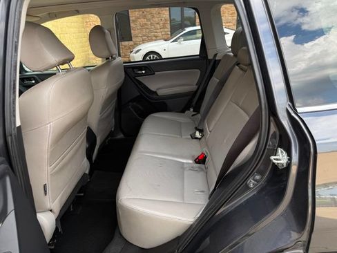 Used 2014 Subaru Forester 2.5i Limited AWD/4WD image 7