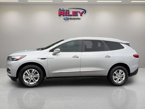 Used 2020 Buick Enclave Essence AWD/4WD image 2