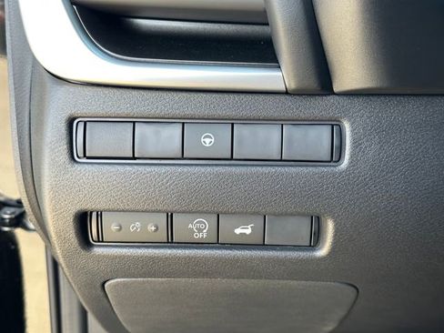 Used 2026 Nissan Rogue SV w/ SV Premium Package image 21