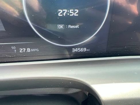 Certified 2024 Kia Seltos X-Line AWD/4WD image 13
