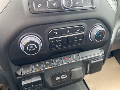 Used 2023 Chevrolet Silverado 1500 Custom image 11