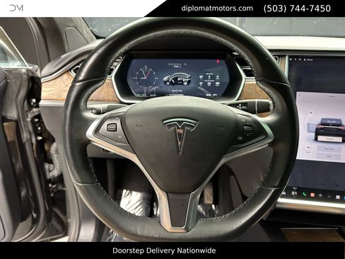 Used 2017 Tesla Model X 100D image 22