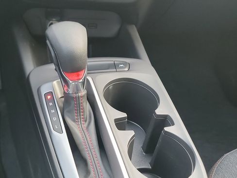 Used 2024 Chevrolet Trax RS image 17