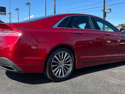 Used 2017 Lincoln MKZ Select w/ Select Plus Package FWD image 9