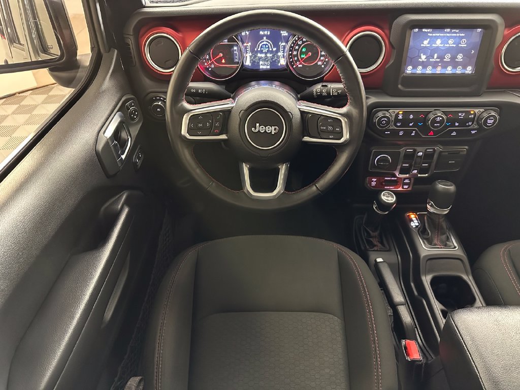 Used 2021 Jeep Wrangler Unlimited Rubicon w/ Cold Weather Group AWD/4WD image 26