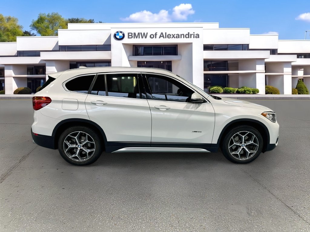 Used 2018 BMW X1 xDrive28i AWD/4WD image 4