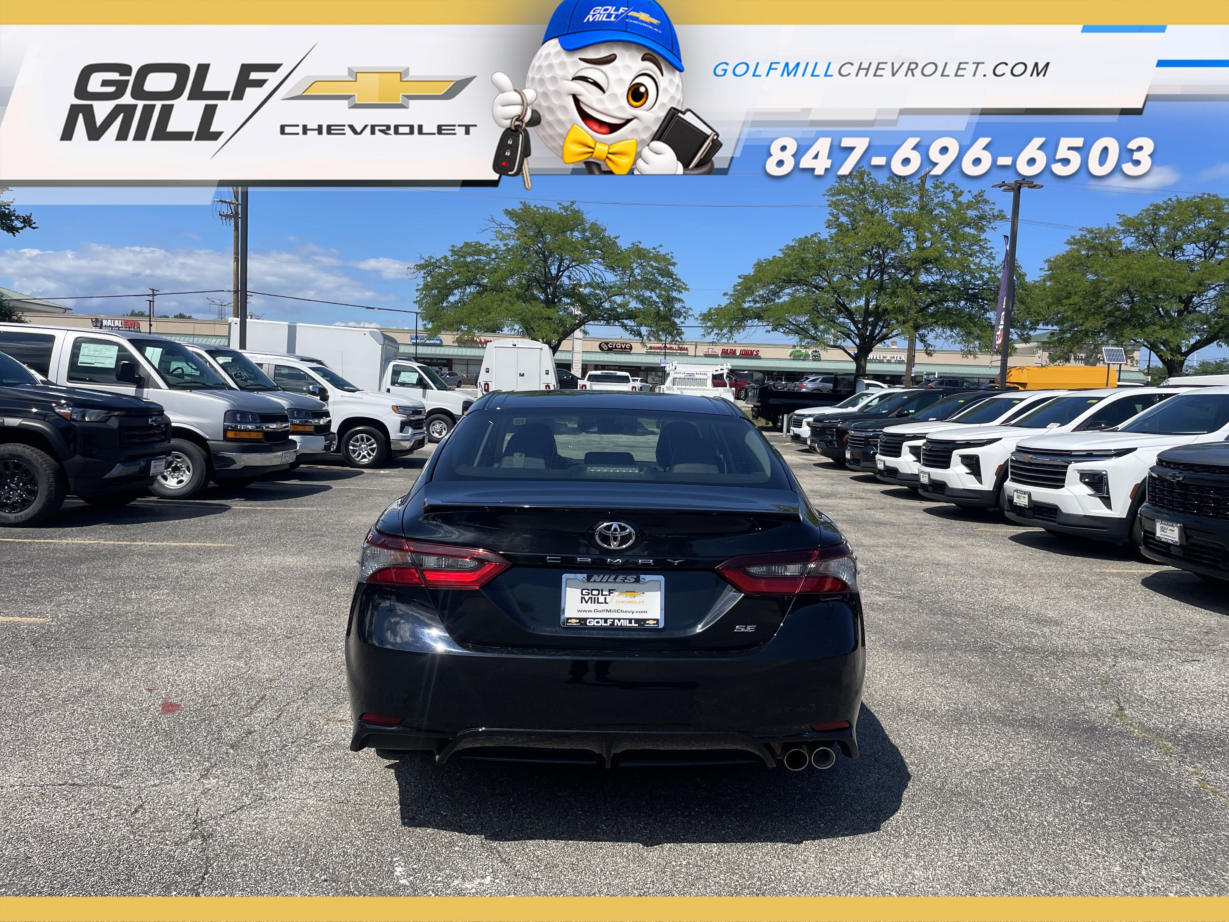 Used 2024 Toyota Camry SE FWD image 8