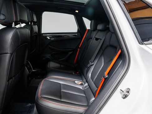 New 2026 Porsche Macan AWD/4WD image 28