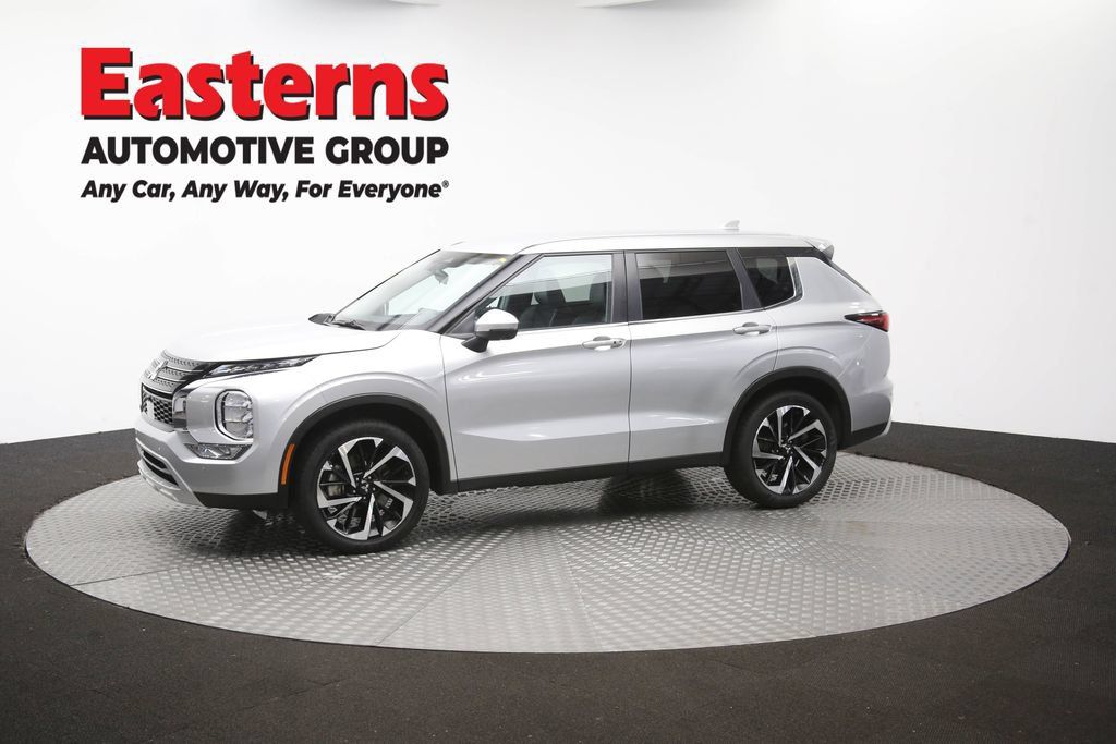 Used 2024 Mitsubishi Outlander SE FWD image 58
