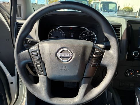 Used 2024 Nissan Frontier S AWD/4WD image 17