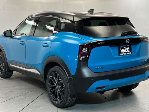 New 2026 Nissan Kicks SR w/ Cold Weather Package AWD/4WD image 3