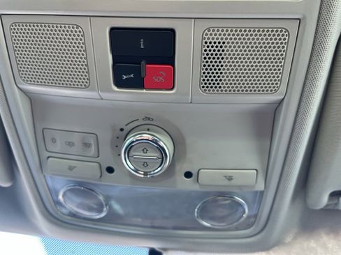 Used 2017 Volkswagen Tiguan Sport image 18